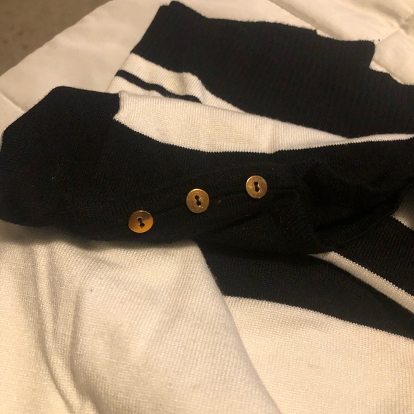 Sweater - Picture 3 of 3